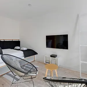 https://downtown-apartments-old-town-szeroka.gdanskhotel.org