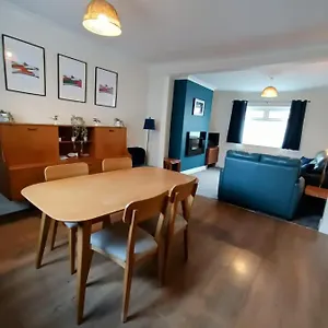https://family-friendly-home-saltburn.yorkshirehotels.net