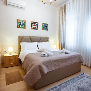 https://center-apartament-tirana.albaniahotels.org